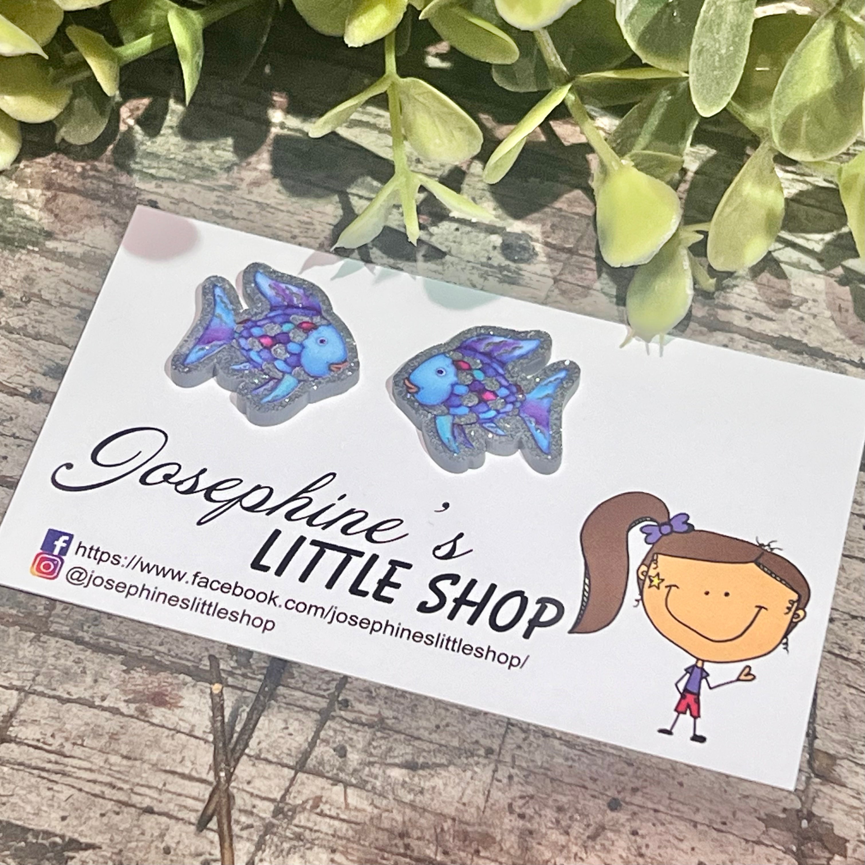 JoLush Glitter Fish - Acrylic Studs
